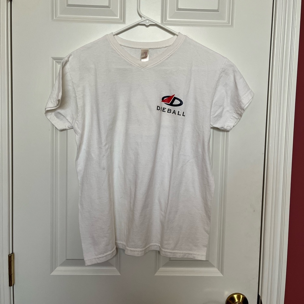 ✨5/$15✨t-shirt